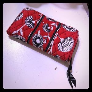 Vera Bradley Deco Daisy Wallet